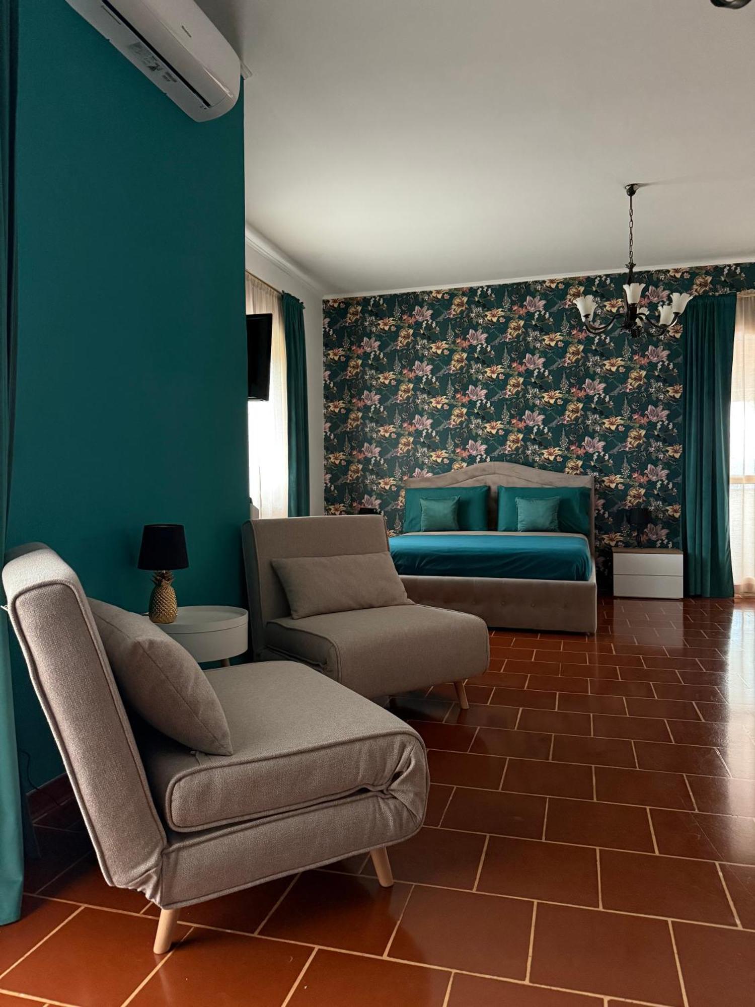 Bed and Breakfast Palm House à Lamezia Terme Extérieur photo